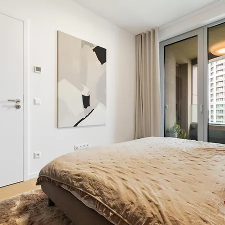 Skypark With Views Free Parking Apartamento *