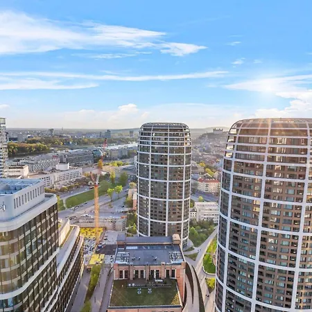דירה Skypark With Views Free Parking ברטיסלאבה