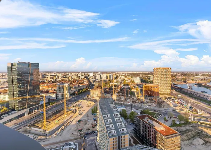 Skypark 1-Bedroom Apartment On Floor 11 With Park View And Parking By Skyviews ברטיסלאבה