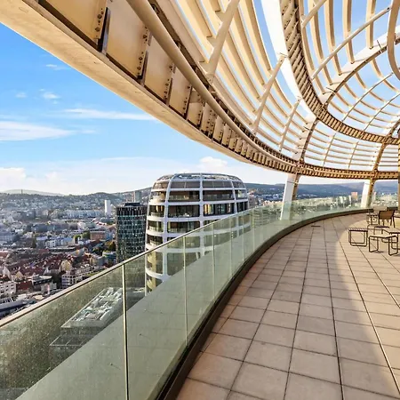 Skypark 1-bedroom On Floor 11 With Park View And Parking By Skyviews *