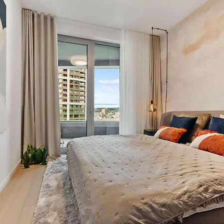Skypark 1-bedroom On Floor 11 With Park View And Parking By Skyviews