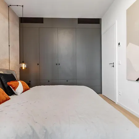 Apartament Skypark 1-bedroom On Floor 11 With Park View And Parking By Skyviews *